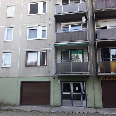 Studio+19 Apartman Kazincbarcika Extérieur photo
