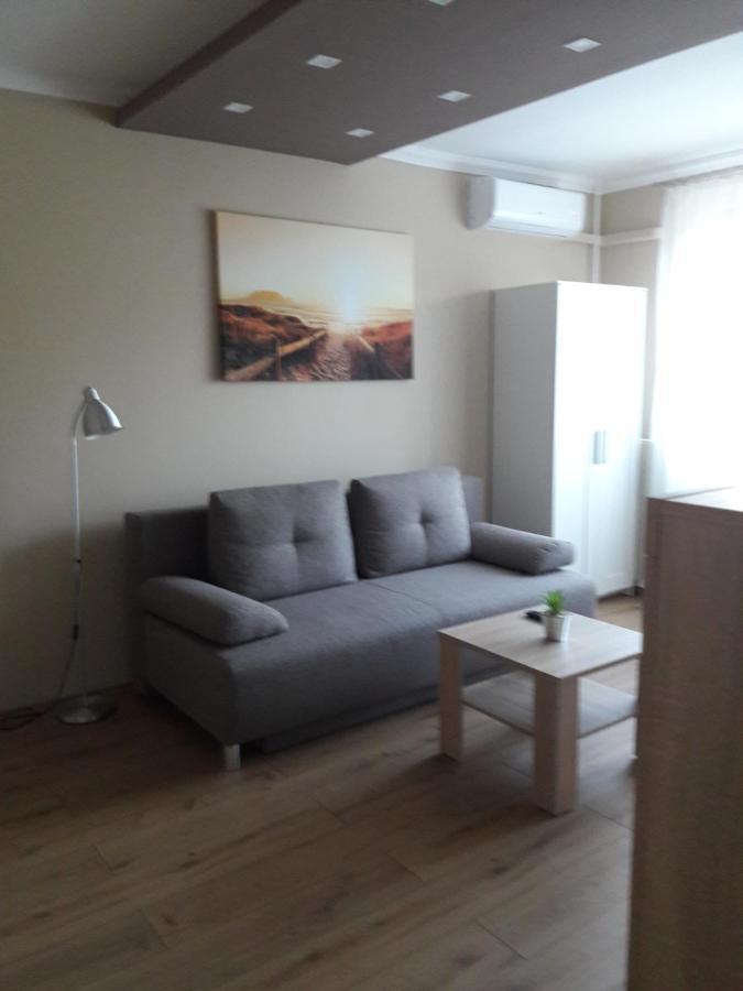 Studio+19 Apartman Kazincbarcika Extérieur photo