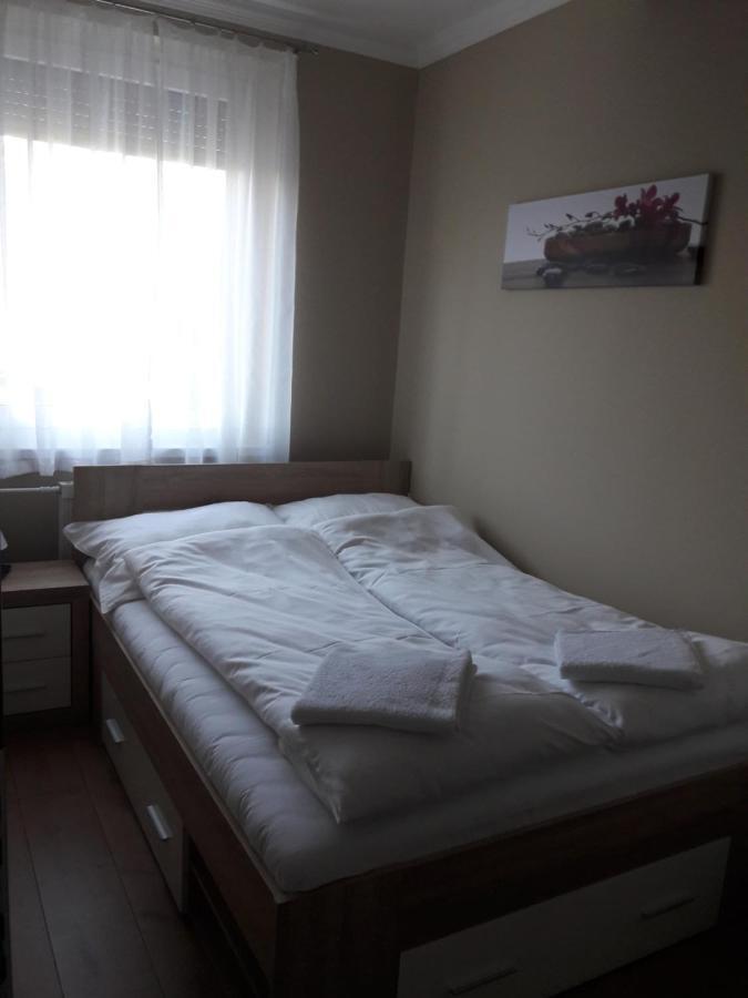 Studio+19 Apartman Kazincbarcika Extérieur photo