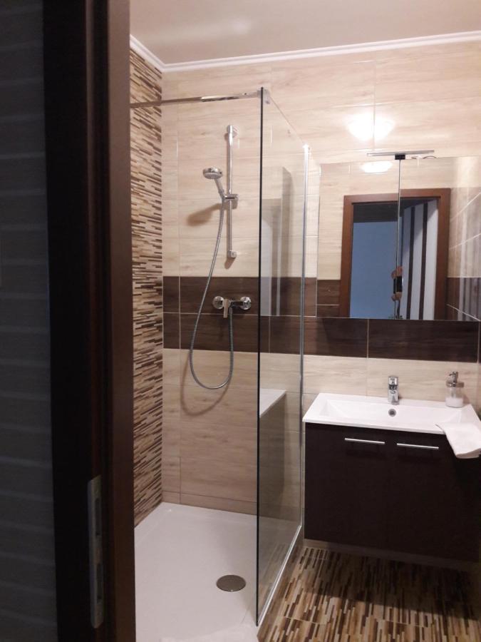 Studio+19 Apartman Kazincbarcika Extérieur photo